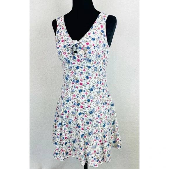 (VTG) BYER TOO! CALIFORNIA • 90s Floral Front-Tie Sleeveless Mini Dress, XS/S - Picture 3 of 15